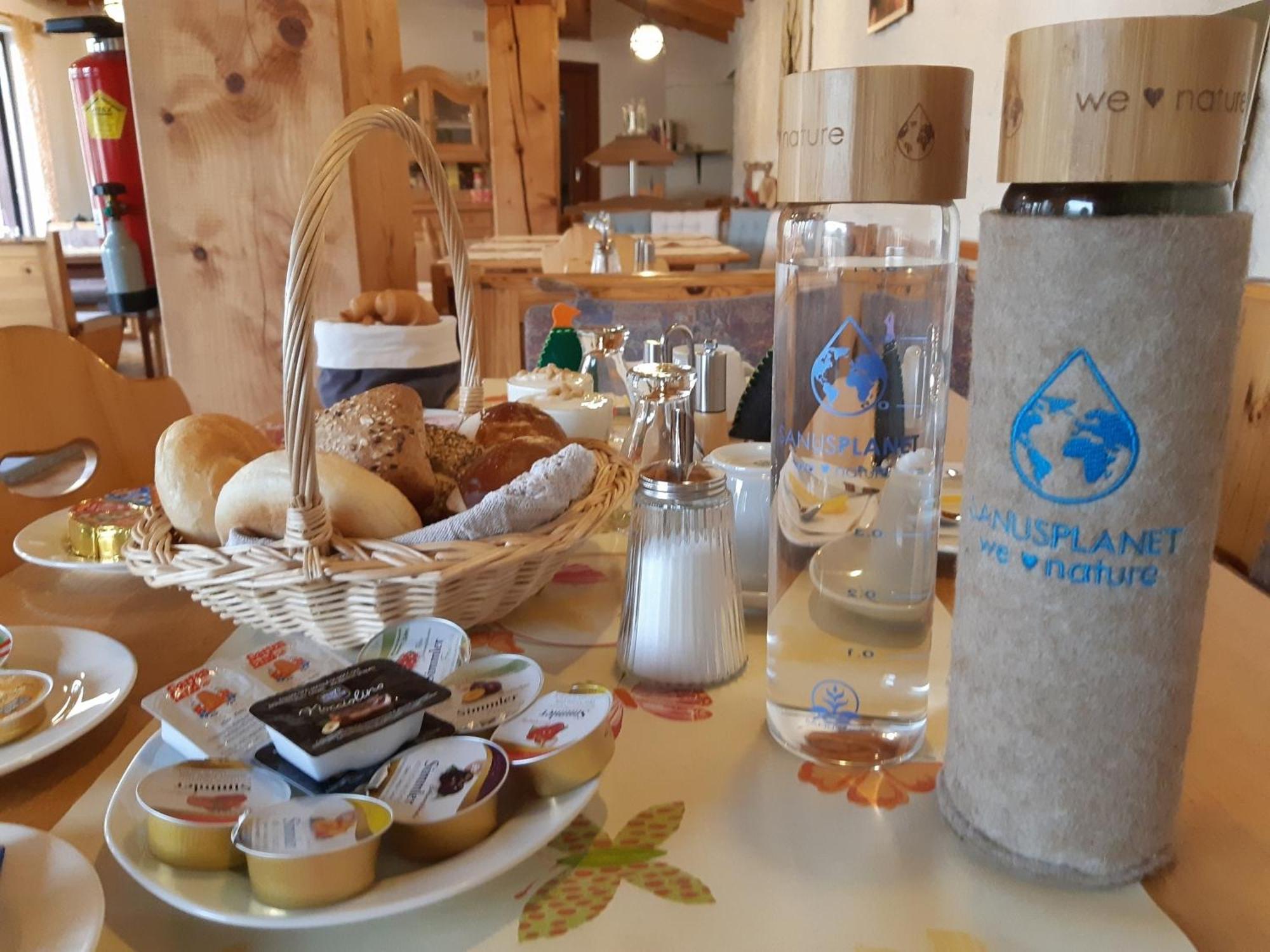 App 1 - Farbennest Mit Fruehstueck Teekueche, Sommerbergbahnen Inkl 坦海姆 外观 照片